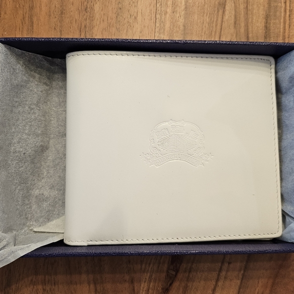 Brand new in box Shanghai Tang compact wallet and card holder set - Picture 7 of 7